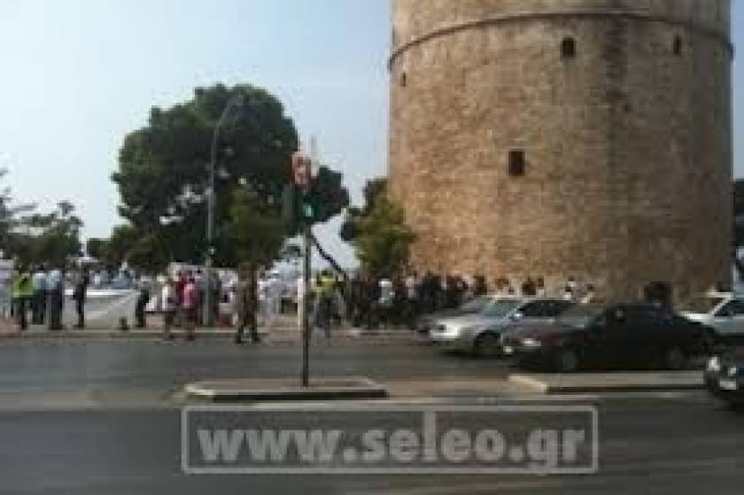 Θεσσαλονίκη: Συμβολική κατάληψη στον Λευκό Πύργο