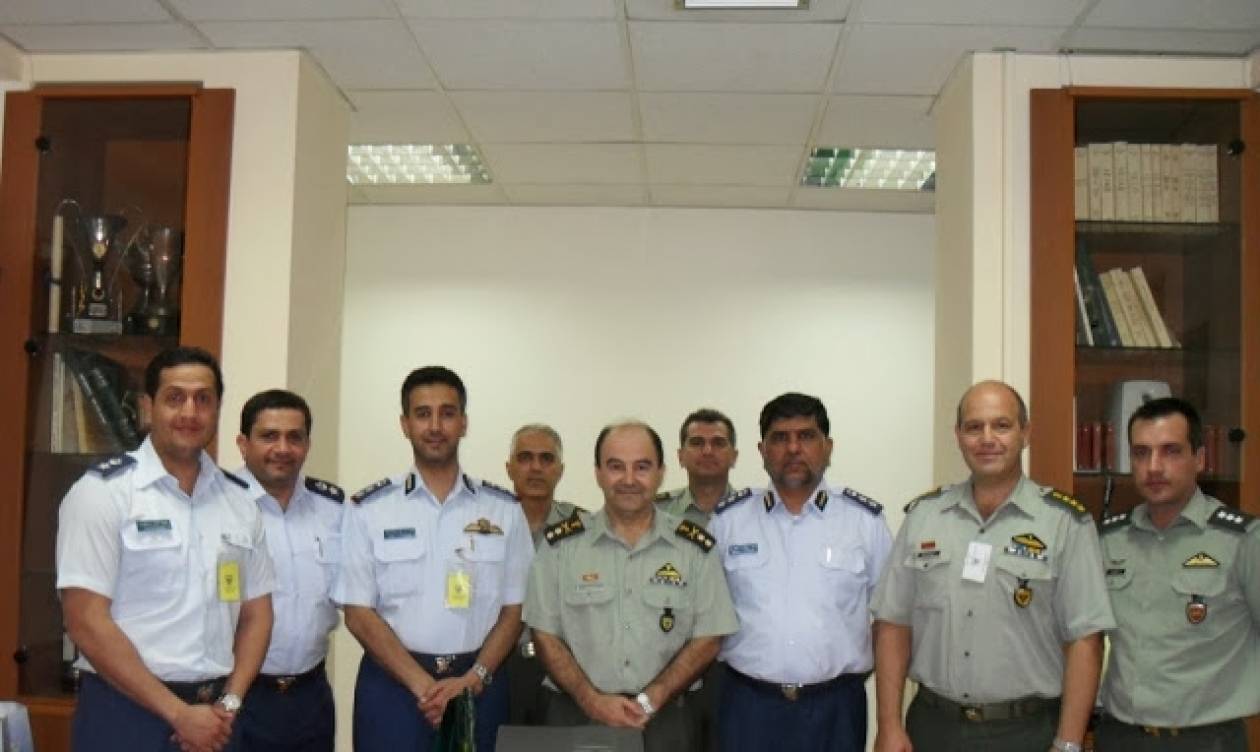 Επίσκεψη  Αξιωματικών της ΠΑ του Κατάρ σε στρατόπεδα
