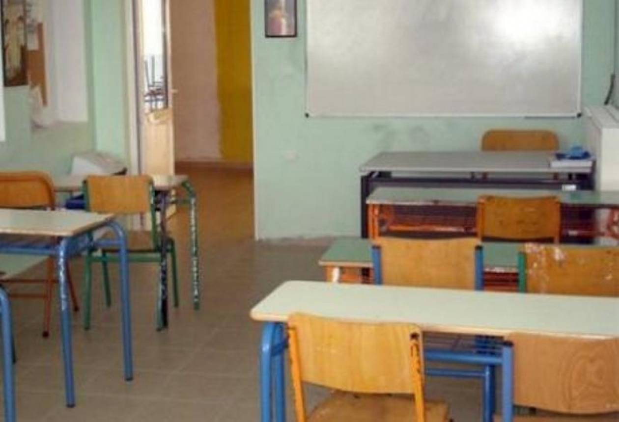 Δάσκαλος στην Κρήτη καταγγέλλεται για κατήχηση υπέρ της Χρυσής Αυγής