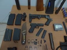 Χρυσαυγίτης ο αστυνομικός που συνελήφθη για εμπορία εξαρτημάτων όπλων 