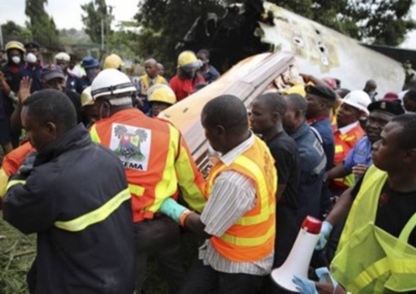 Αυξάνεται ο αριθμός των νεκρών από το αεροπορικό στη Νιγηρία
