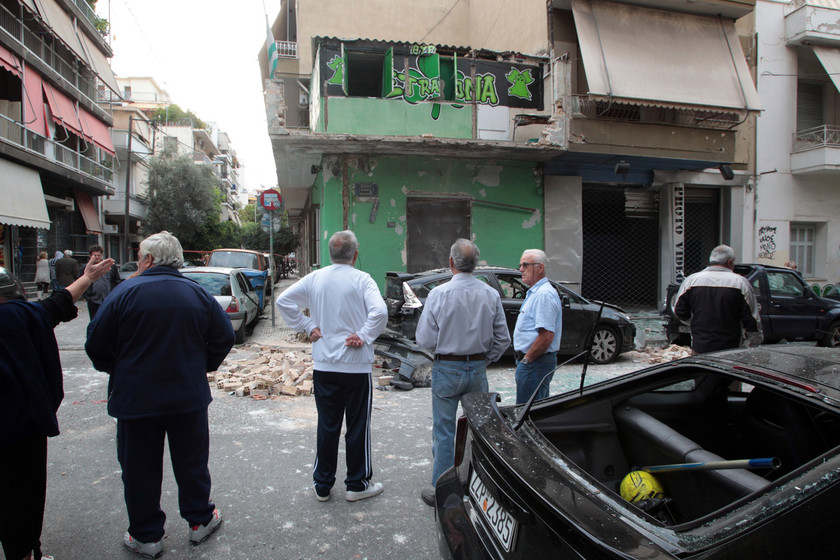 Εικόνες–σοκ από την έκρηξη βόμβας σε σύνδεσμο του Παναθηναϊκού
