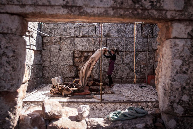 Προσφυγικοί καταυλισμοί στη Συρία ανάμεσα σε ρωμαϊκά ερείπια (pics)