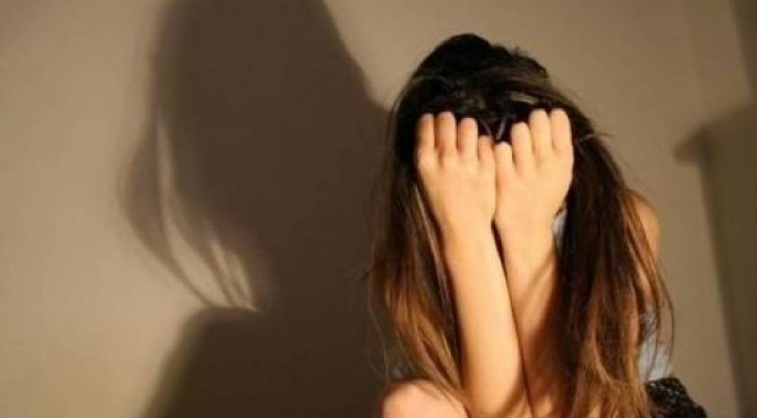 Milliyet: Το 50% ανήλικων κοριτσιών θύμα σεξουαλικής εκμετάλλευσης