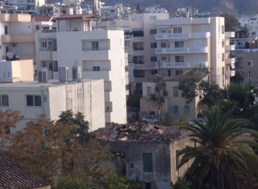 Σεισμός στην Κρήτη: Υλικές ζημιές σε σπίτια και καταστήματα (pics)