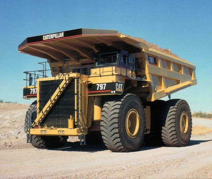 Φορτηγά - θηρία που μεταφέρουν 450  τόνους