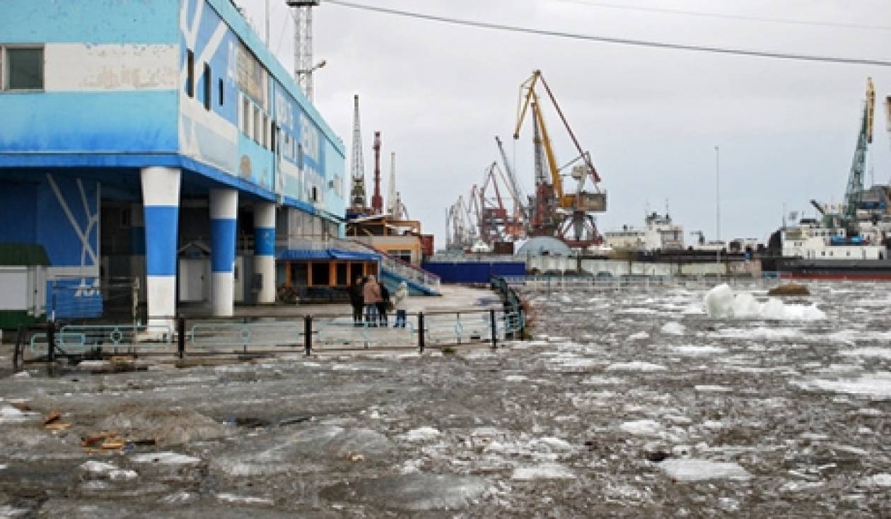 Το ΥΕΑ της Ρωσίας εκκενώνει τα πλοία από τους πάγους στη Γιακουτία