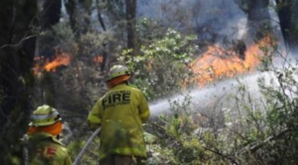 Πυρκαγιές και ζημιές σε σπίτια στο Σίδνεϋ