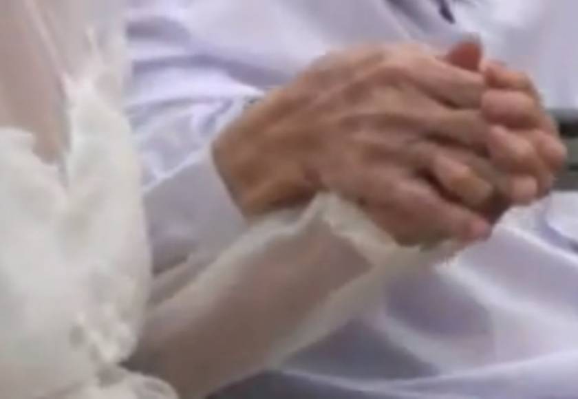 Παντρεύτηκαν μετά από 80 χρόνια σχέσης (vid)