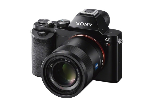 Η Sony παρουσιάζει την α7R: Η μικρότερη και ελαφρύτερη φωτογραφική 