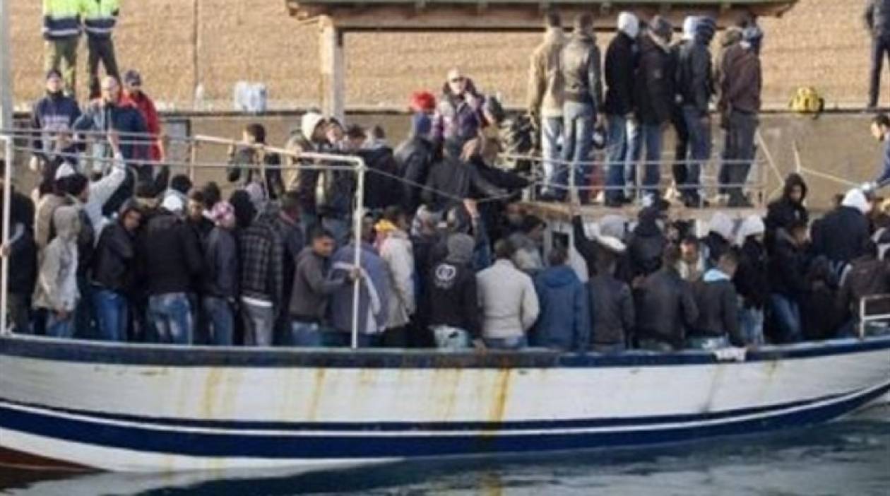 Σκάφος με παράνομους μετανάστες εντοπίστηκε στο λιμάνι της Μεθώνης