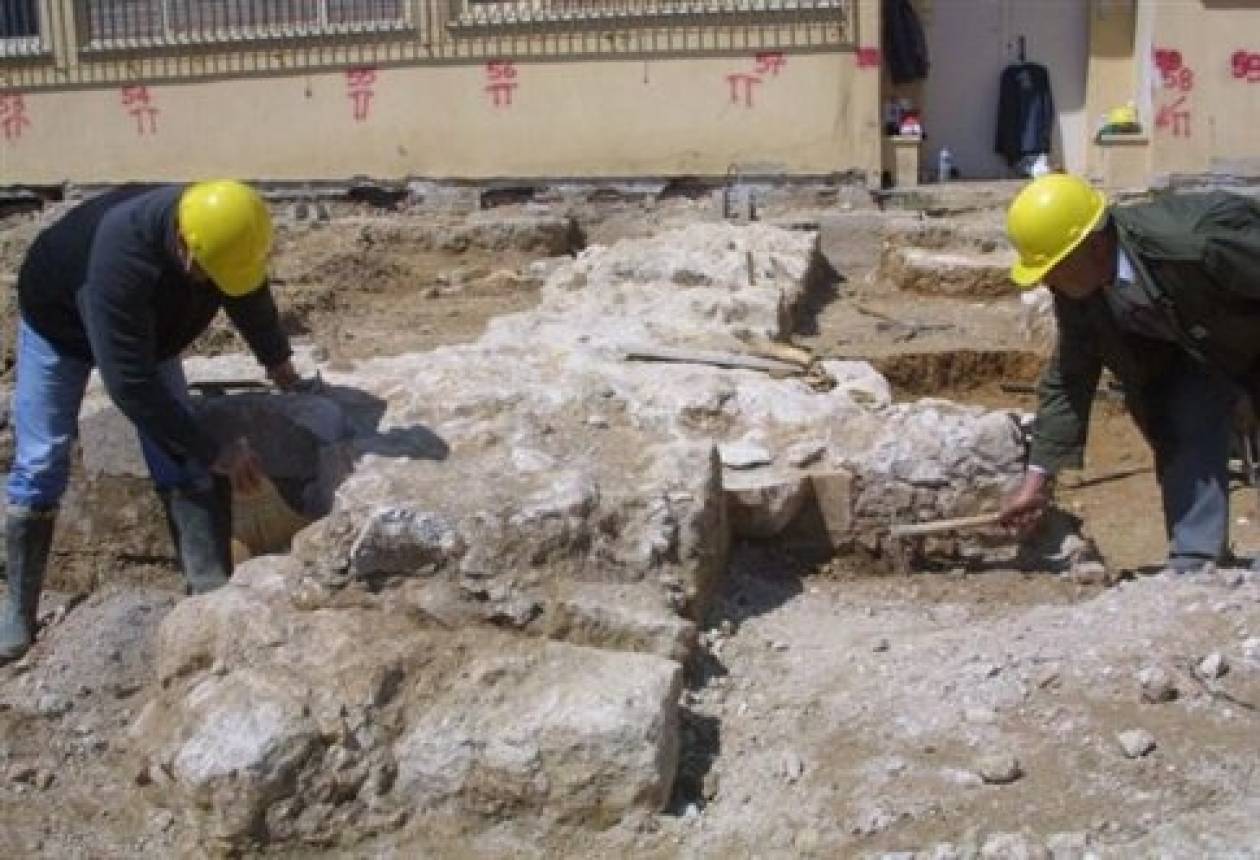 Σοροί, οστά και κεραμεικά αποκαλύφθηκαν σε εργοτάξιο στο Ηράκλειο