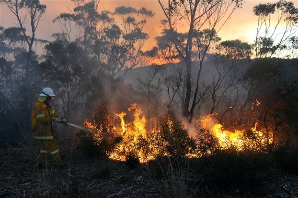 Αυστραλία: Ένωσαν δύο πυρκαγιές για να μπορέσουν να τις ελέγξουν