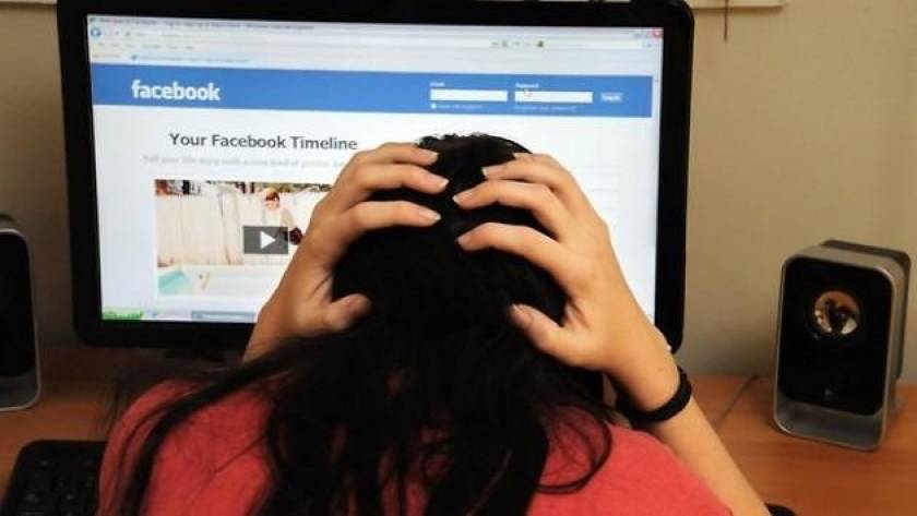 Έφηβη αυτοκτόνησε γιατί της απαγόρευσαν το facebook!