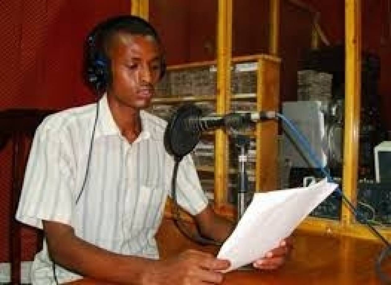 Σομαλία: Έφοδος και κλείσιμο ραδιοφωνικών σταθμών