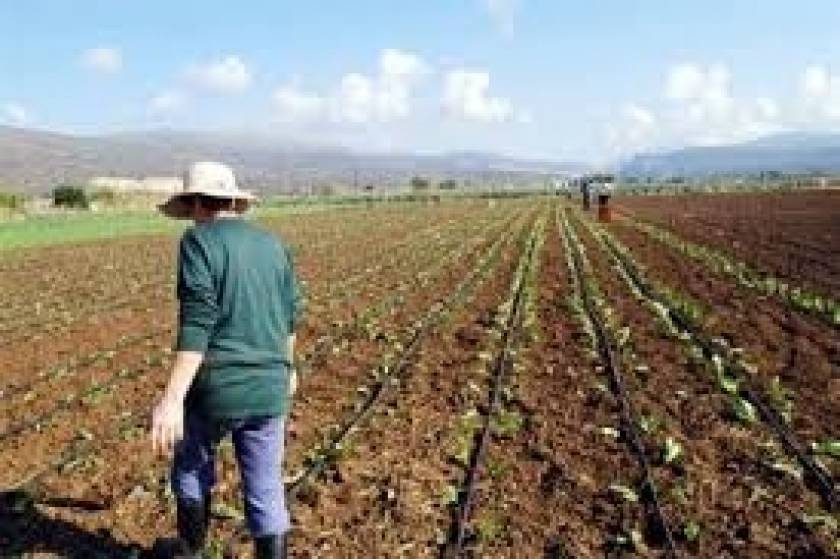 Αναβρασμός στους αγρότες για το φόρο στα αγροτεμάχια