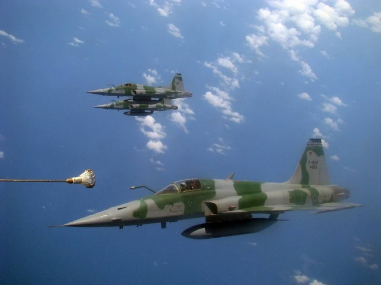 Μαχητικά αεροσκάφη της Κένυας έπληξαν στρατόπεδο ανταρτών στη Σομαλία