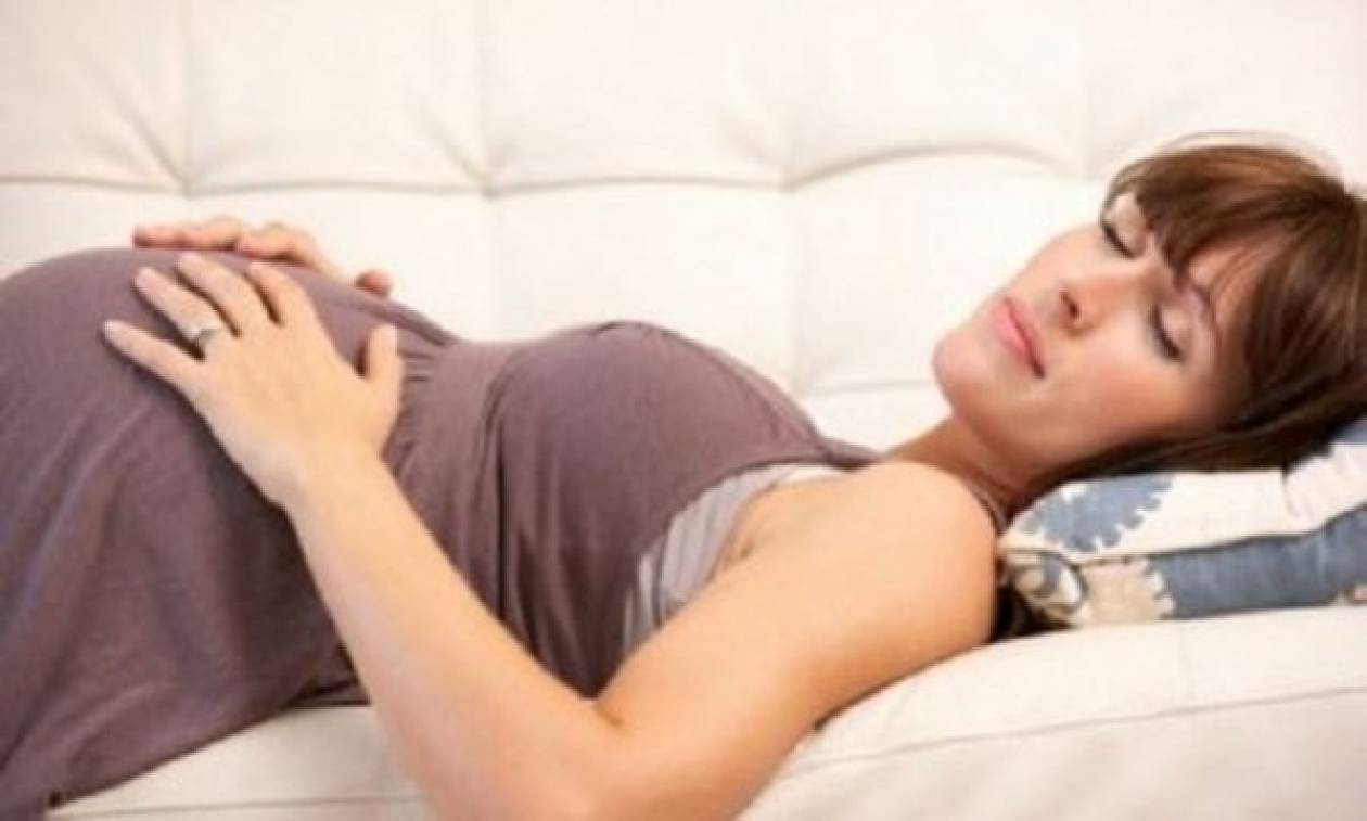 Έρευνα: Αν ροχαλίζετε στην εγκυμοσύνη θα γεννήσετε μικρά παιδιά!