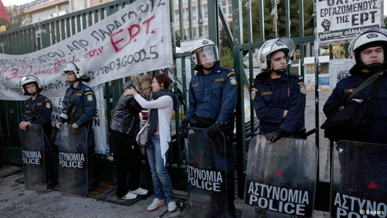 ΔΟΔ και ΕΟΔ: Καταδικάζουν επιδρομή αστυνομίας στην ΕΡΤ