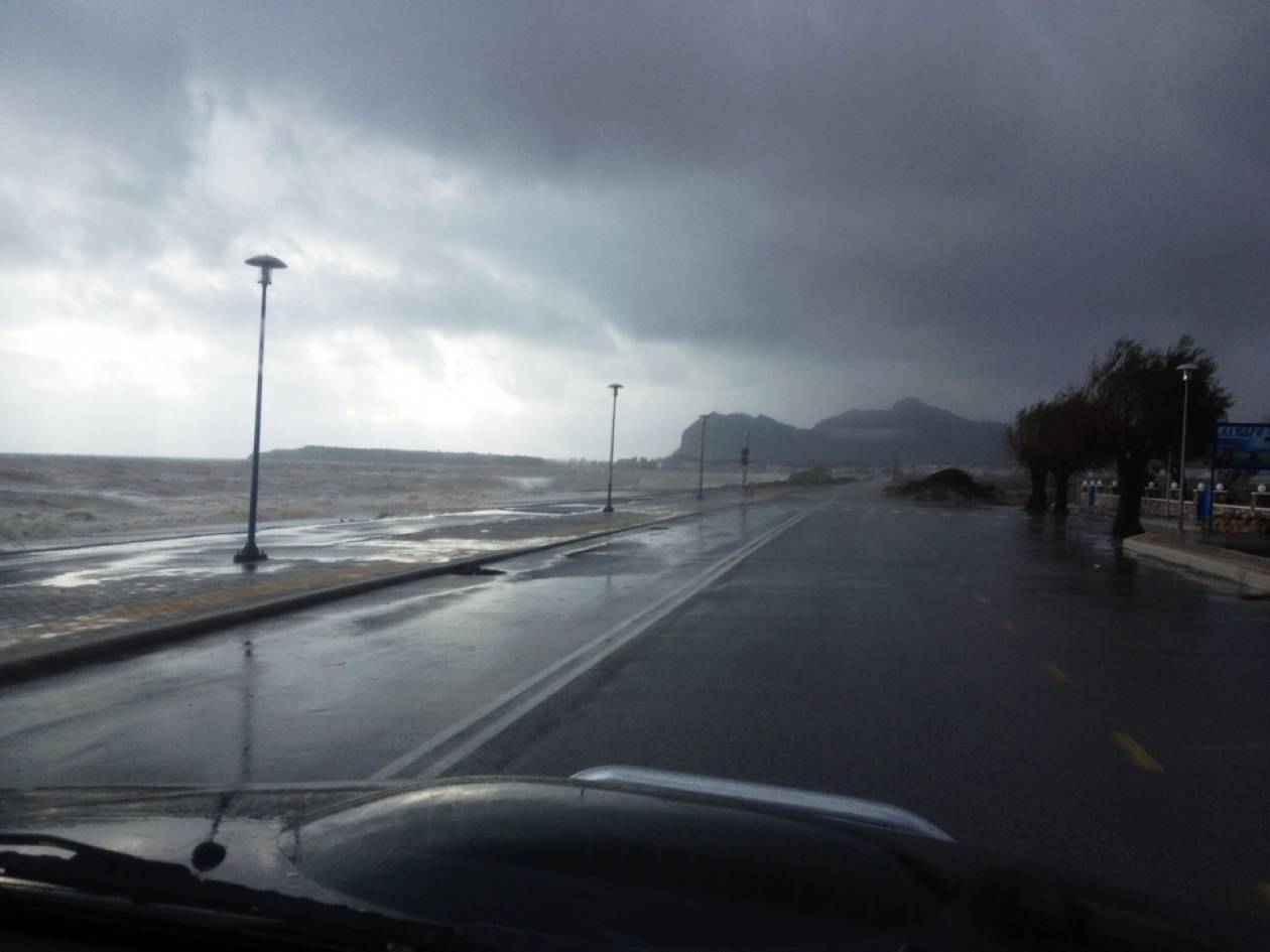 Η καταιγίδα έφερε ατυχήματα και διακοπές ρεύματος στο Ηράκλειο Κρήτης