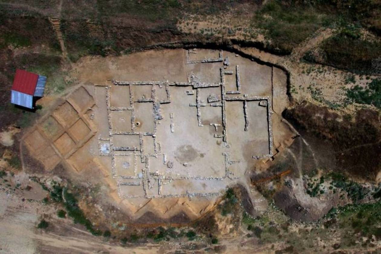 Τα αρχαιολογικά μυστικά της λίμνης Κάρλας