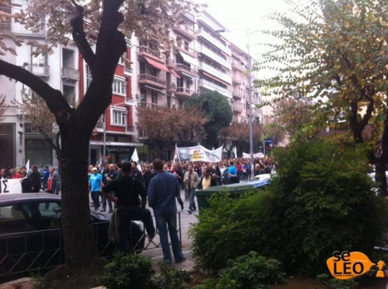 Ολοκληρώθηκε το συλλαλητήριο στη Θεσσαλονίκη (pics)