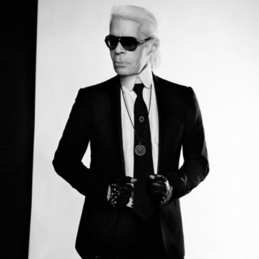 Karl Lagerfeld: «Η μητέρα μου φορούσε ρούχα άλλου σχεδιαστή»