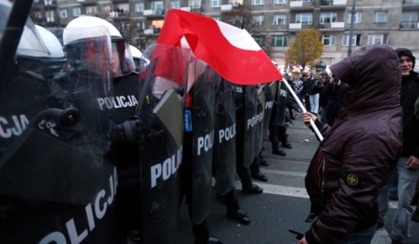 Πολωνία: Ταραχές και επεισόδια στη Βαρσοβία