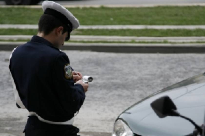 «Μπαράζ» κλήσεων για παράνομη στάθμευση στο κέντρο της Αθήνας