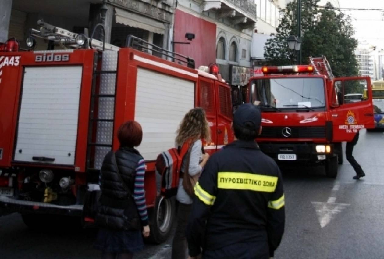 Θεσσαλονίκη: Πυρκαγιά σε ισόγειο διαμέρισμα στη Μενεμένη