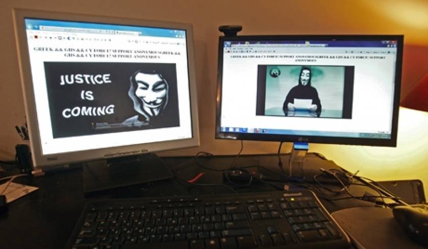 Οι Anonymous παρακολουθούν την κυβέρνηση των ΗΠΑ
