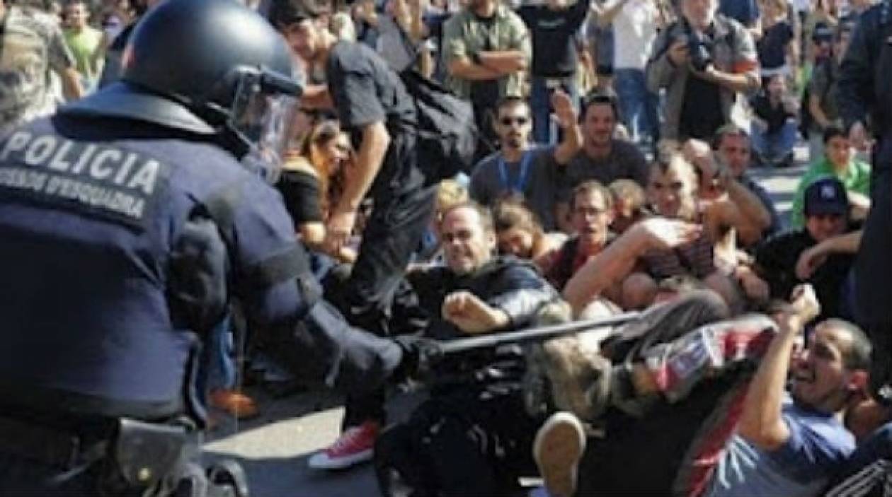 Ισπανία: Διαδηλώτρια έχασε το μάτι της από χτύπημα αστυνομικού