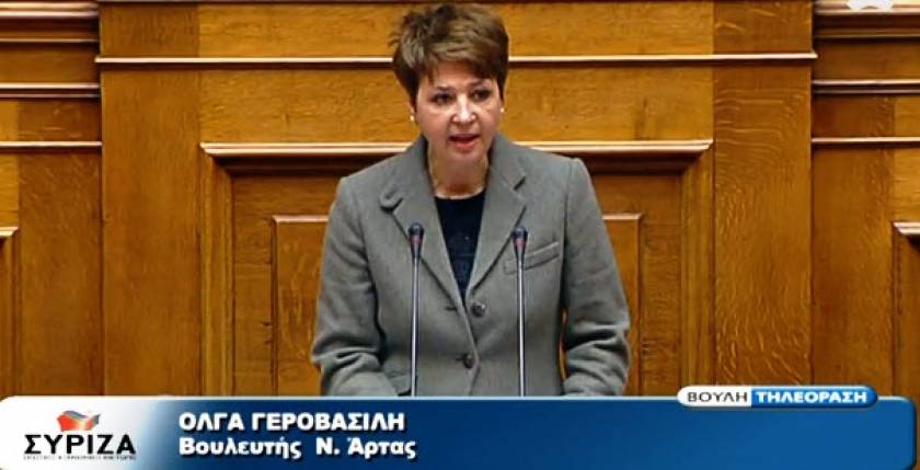 Η ψηφολέκτρια του ΣΥΡΙΖΑ καταγγέλλει την ψηφοφορία για τα φάρμακα!