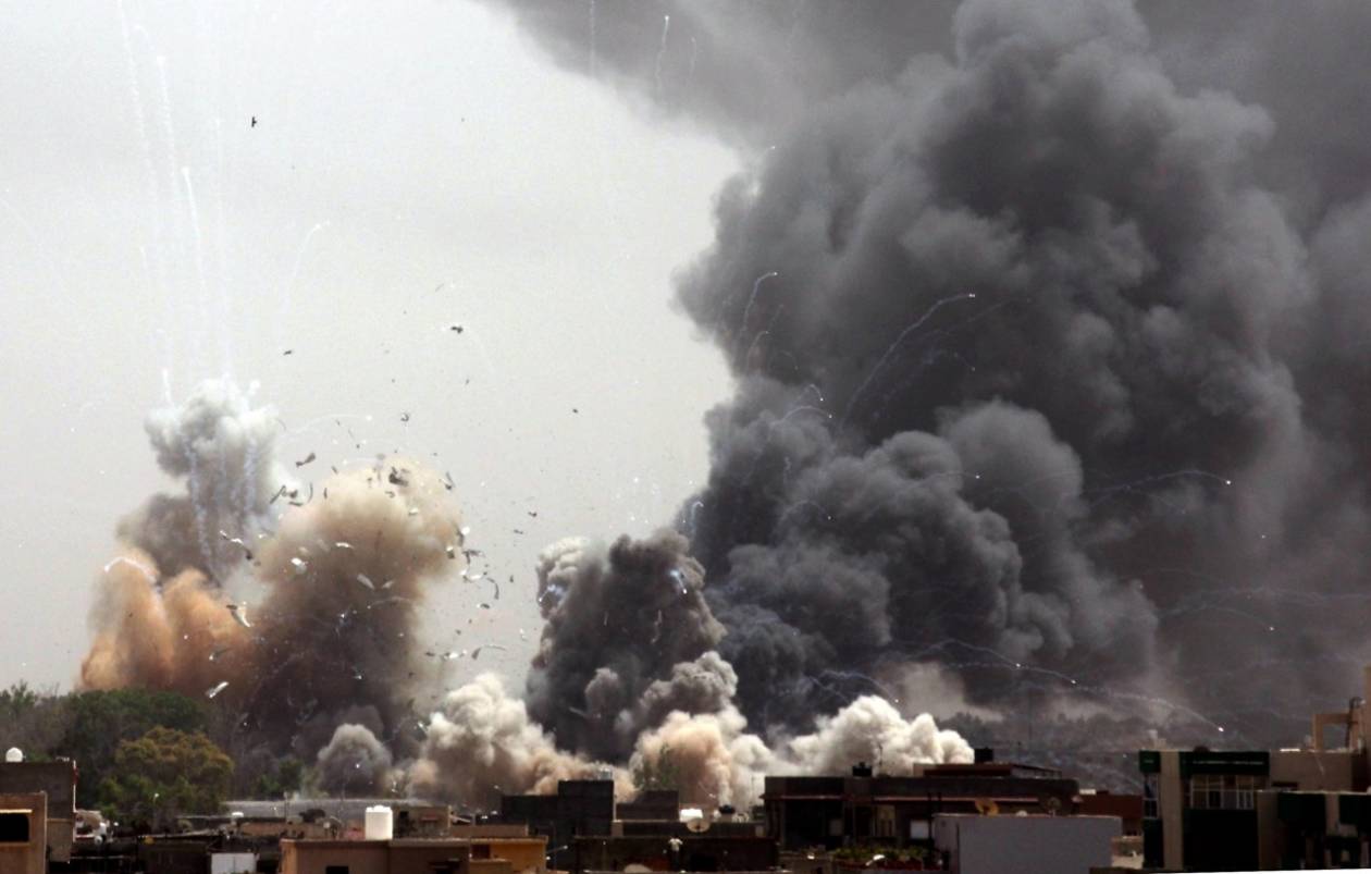 Λιβύη: Τουλάχιστον 40 νεκροί από έκρηξη σε αποθήκη πυρομαχικών