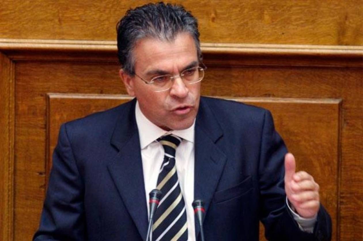 Ντινόπουλος: Ύβρις να αποκαλούμε συγκεκριμένους πολίτες «land lords»
