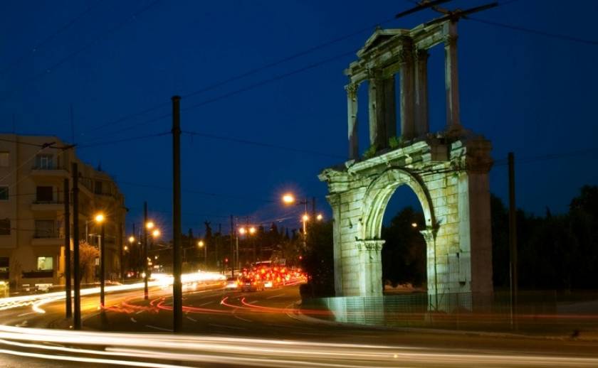 Πύλη του Αδριανού σε μία σπάνια φωτογραφία