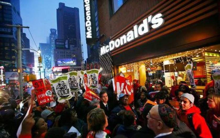 Απεργία στα φαστ-φουντ: Ξέμειναν από... χάμπουργκερ οι Αμερικανοί