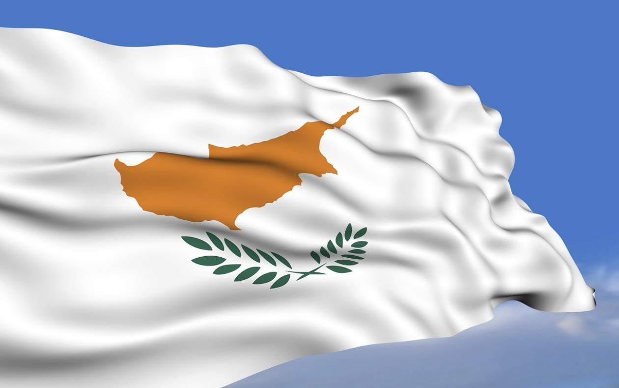 Κύπρος: Προσπάθεια για να πείσουν το αυριανό Eurogroup