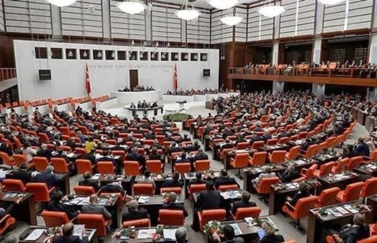 Συμπλοκή στο τουρκικό κοινοβούλιο για τη λέξη «Κουρδιστάν»