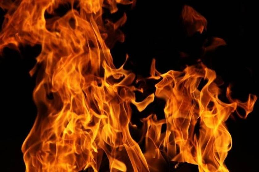 Πυρκαγιά στα κρατητήρια Φερών (βίντεο)