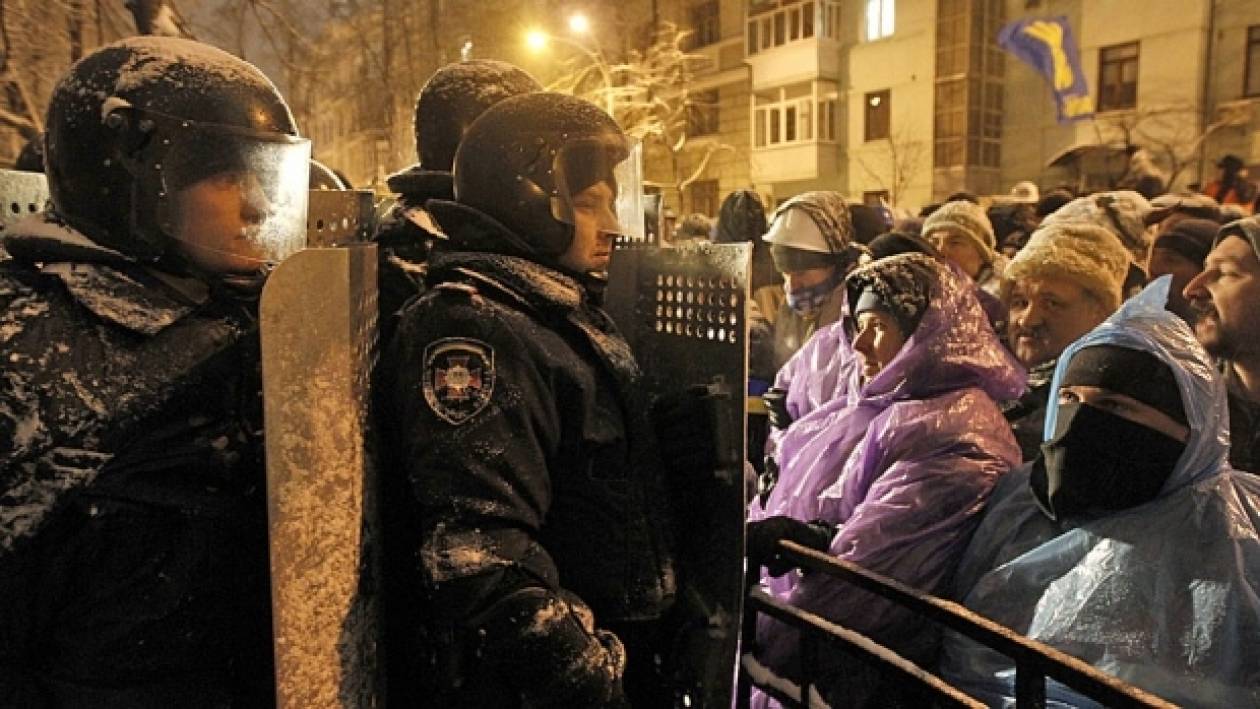 Αστυνομική επέμβαση στην πλατεία Ανεξαρτησίας στην Ουκρανία