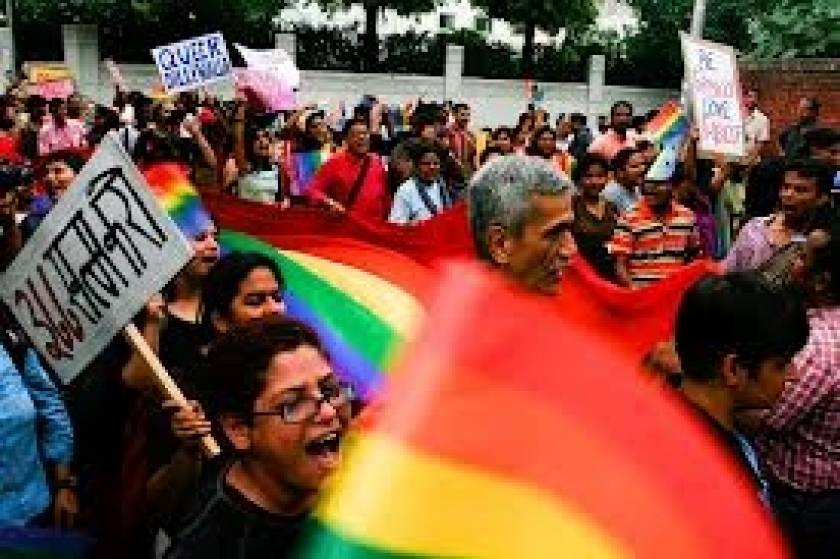 Παράνομη η ομοφυλοφιλία στην Ινδία