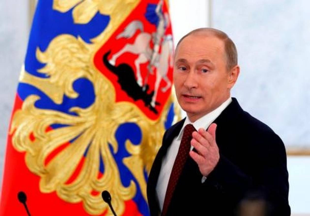 Πούτιν: «Υπερασπιζόμαστε την παραδοσιακή έννοια της οικογένειας»
