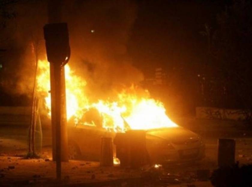 Θεσσαλονίκη: Φωτιά σε όχημα του ΑΠΘ