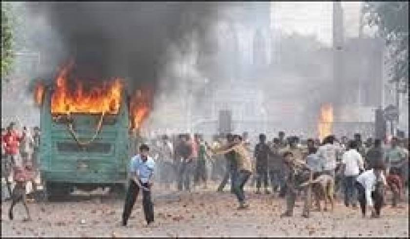 Μπαγκλαντές: 10 νεκροί σε συγκρούσεις αστυνομίας - ισλαμιστών