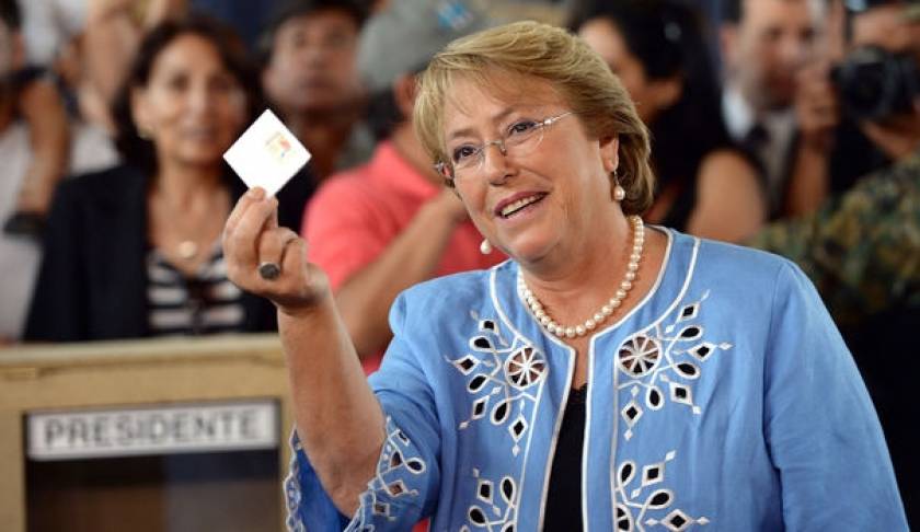 Χιλή: Προηγείται η Μπατσελέτ στις επαναληπτικές προεδρικές εκλογές