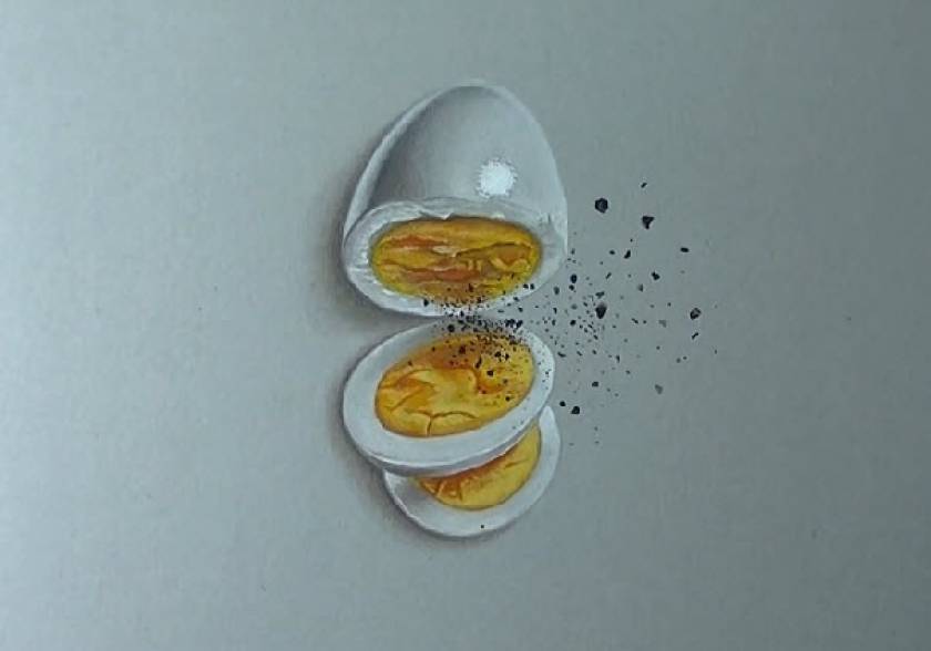 Βραστό αυγό... έτοιμο για φάγωμα! (βίντεο)