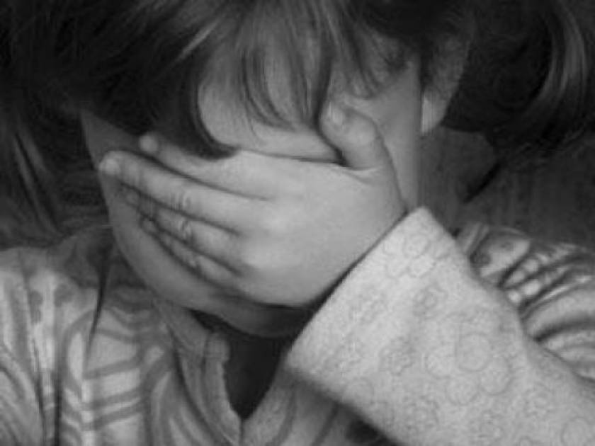 Φρίκη:Στην εντατική 3χρονη που έπεσε θύμα βιασμού από τον...πατέρα της
