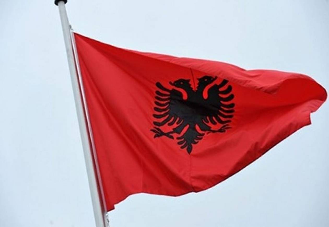 Η Αλβανία κλείνει πρεσβείες λόγω κρίσης