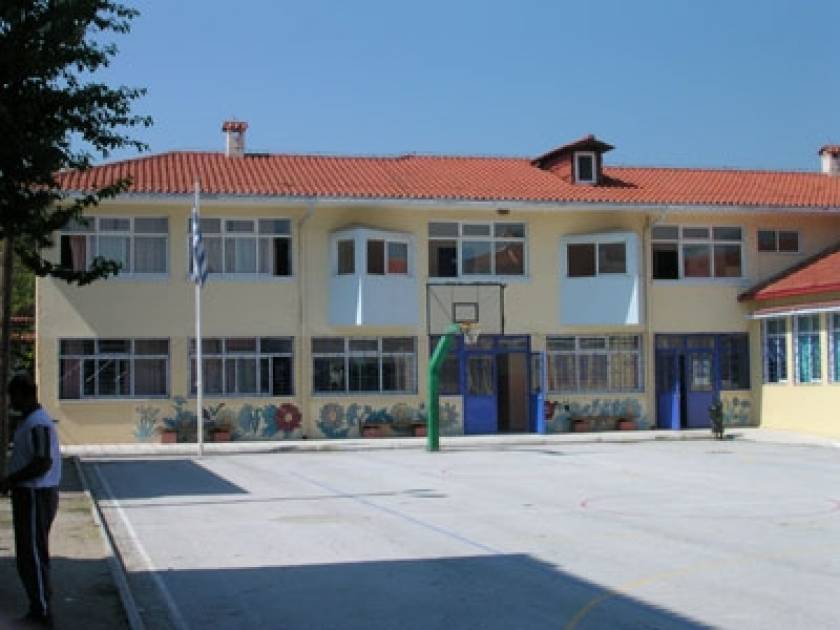 Θεσσαλονίκη:Κατά της συγχώνευσης σχολείων το δημοτικό συμβούλιο